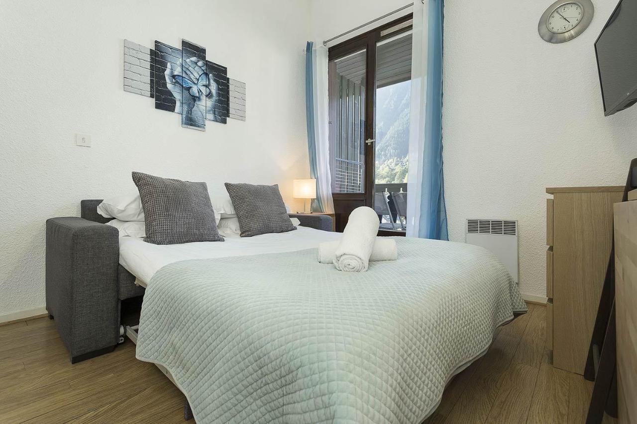 Apartment Forclaz 4B - Alpes Travel - Central Chamonix - Sleeps 4 מראה חיצוני תמונה